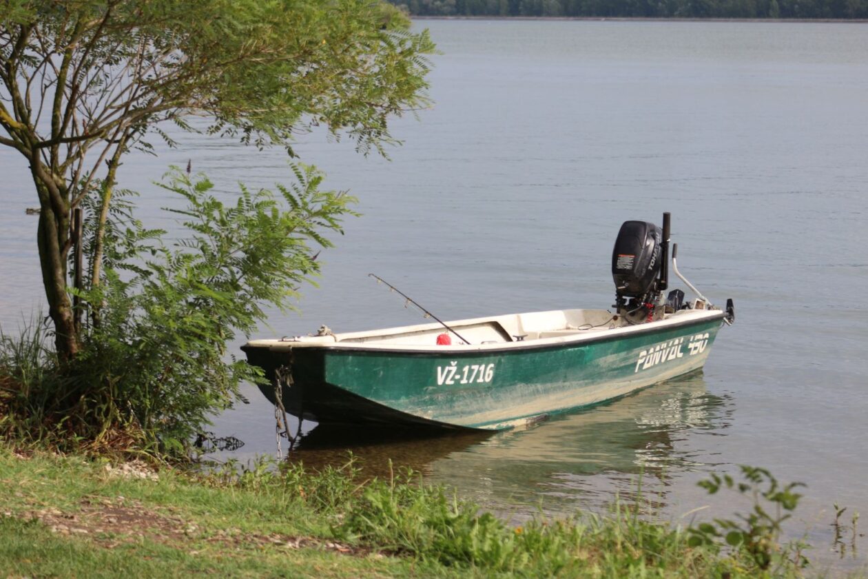 Klikom po Marini 2706 11