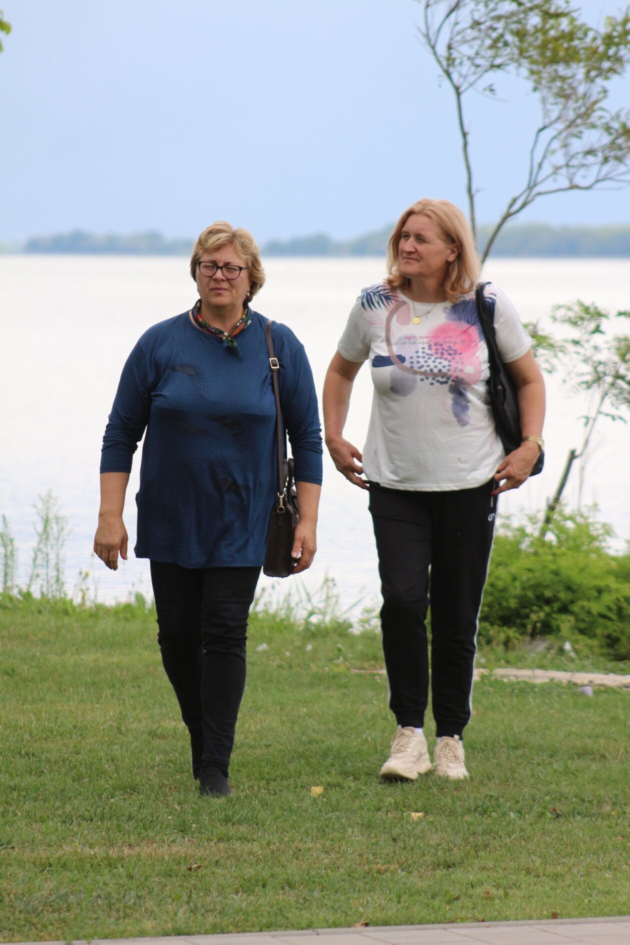 Klikom po Marini 2706 34