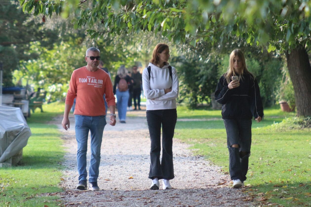 Klikom po Marini, 28.9 (1) Klikom po Marini, 28.9 (1)