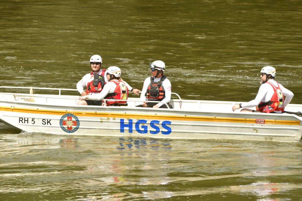 Klikom uz Muru 2906 2 HGSS ČAMAC Klikom uz Muru 2906 2 HGSS ČAMAC