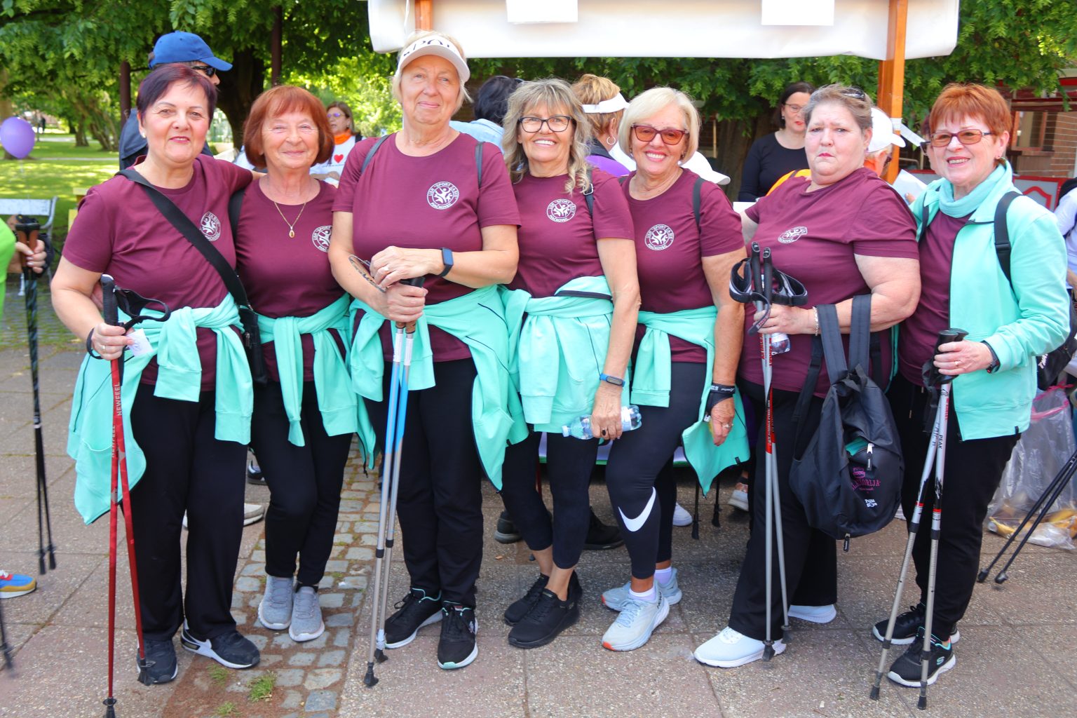 Klub nordijskog hodanja Međimurje proslavio Svjetski dan kretanja hodanjem (21) Klub nordijskog hodanja Međimurje proslavio Svjetski dan kretanja hodanjem (21)