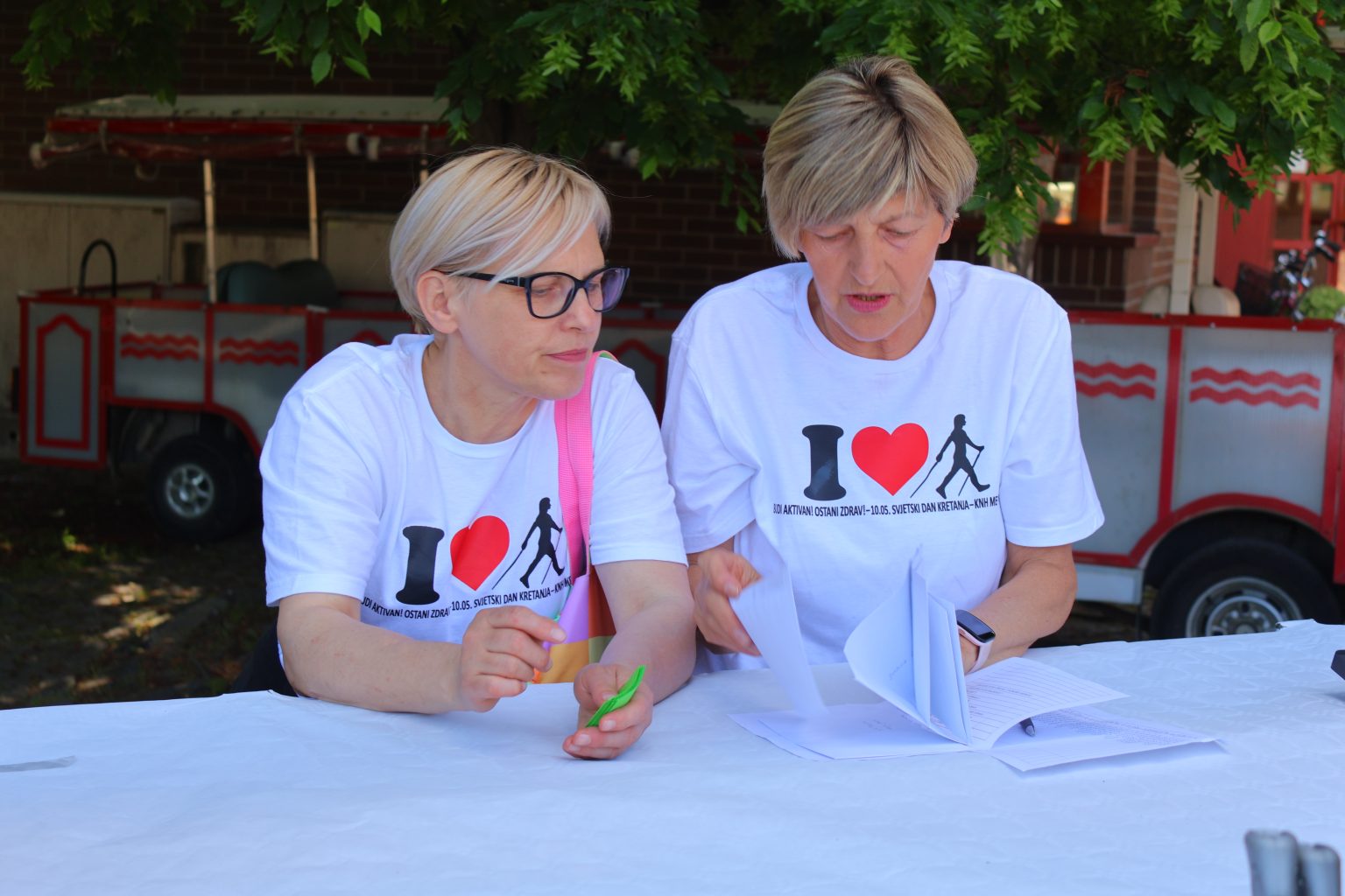 Klub nordijskog hodanja Međimurje proslavio Svjetski dan kretanja hodanjem (22) Klub nordijskog hodanja Međimurje proslavio Svjetski dan kretanja hodanjem (22)