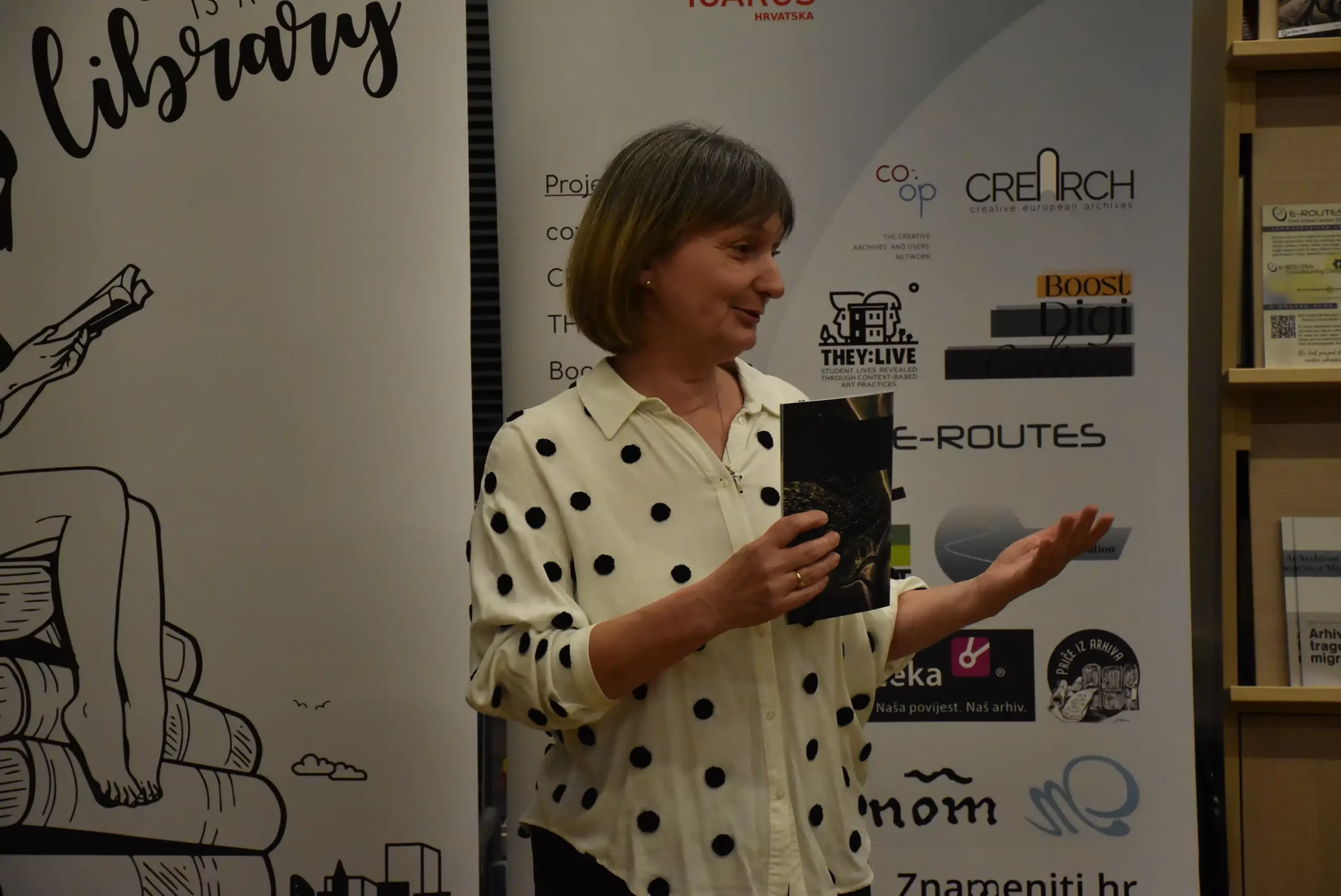 Knjižnica Prelog – Kristina Pongrac – izložba (10) Knjižnica Prelog – Kristina Pongrac – izložba (10)