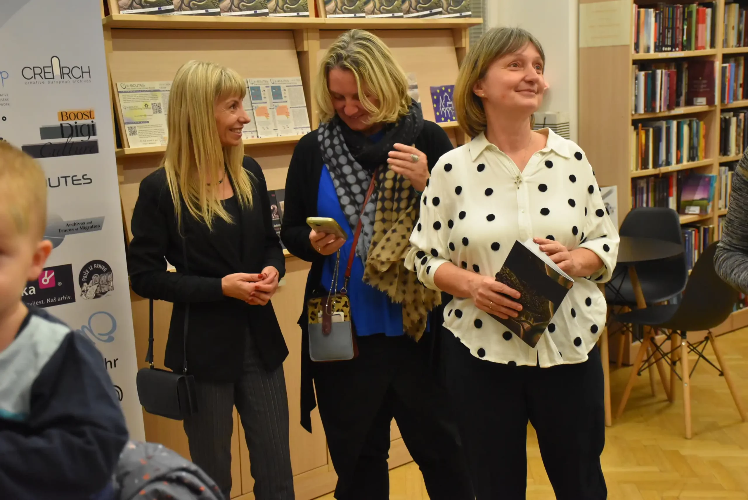 Knjižnica Prelog – Kristina Pongrac – izložba (5) Knjižnica Prelog – Kristina Pongrac – izložba (5)