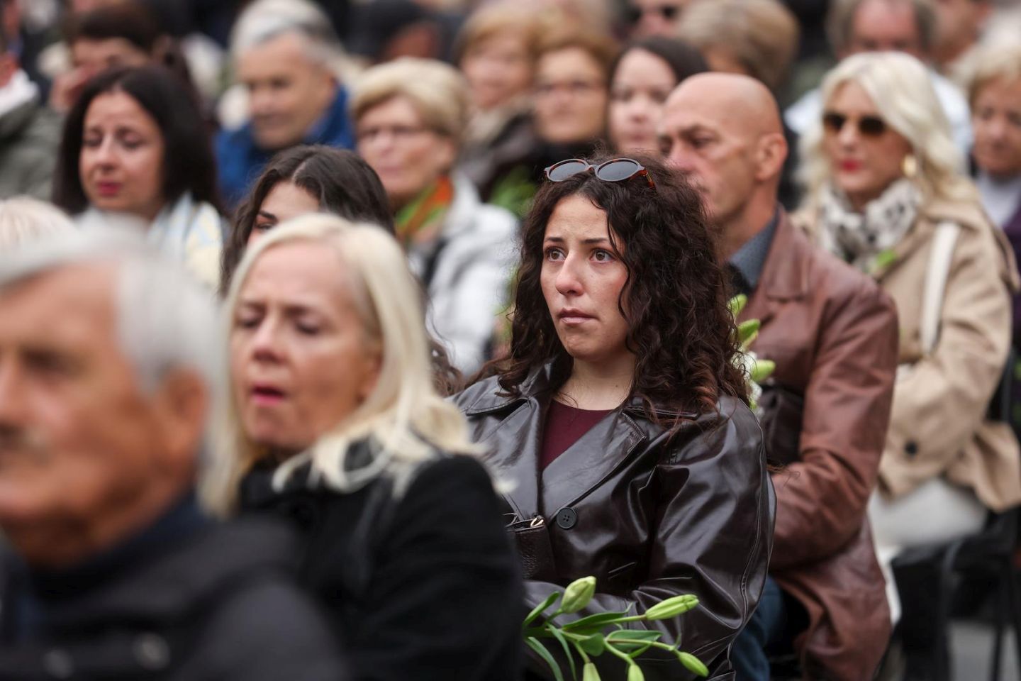 Komemoracija za Halida Bešlića u sarajevskom Narodnom pozorištu
