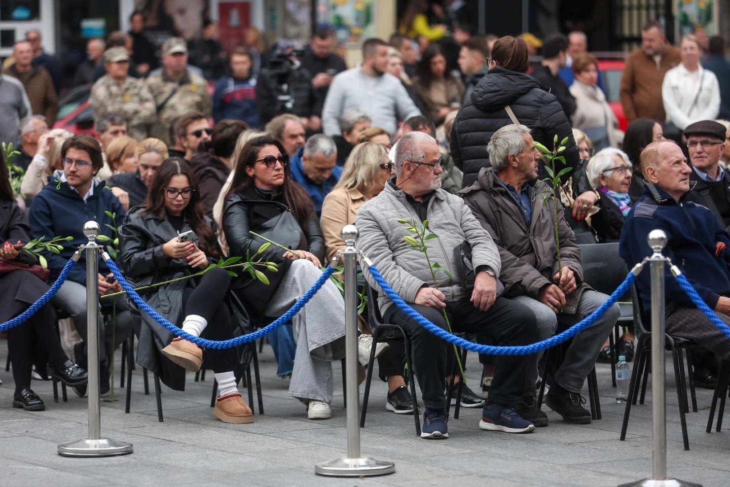 Komemoracija za Halida Bešlića u sarajevskom Narodnom pozorištu