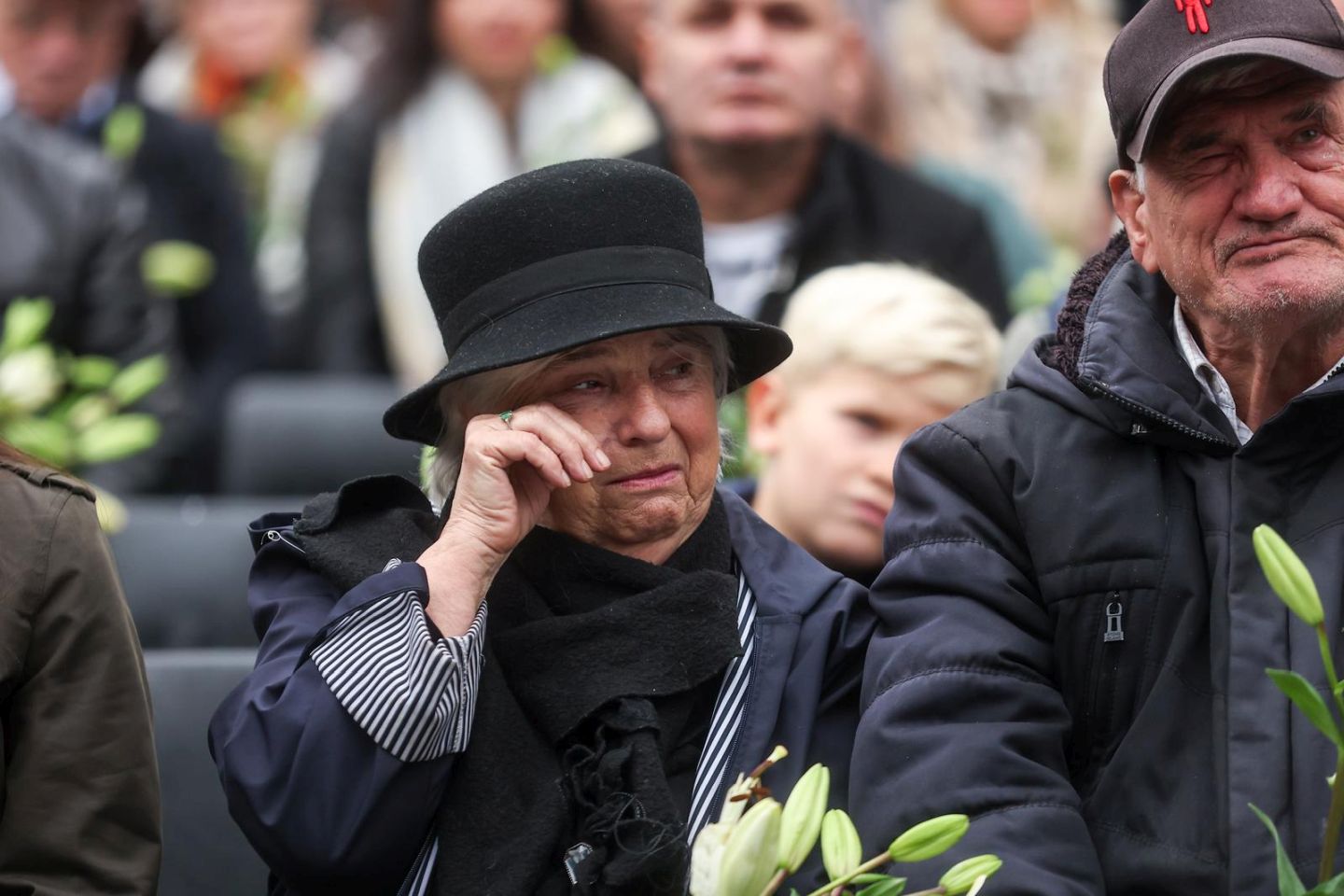 Komemoracija za Halida Bešlića u sarajevskom Narodnom pozorištu