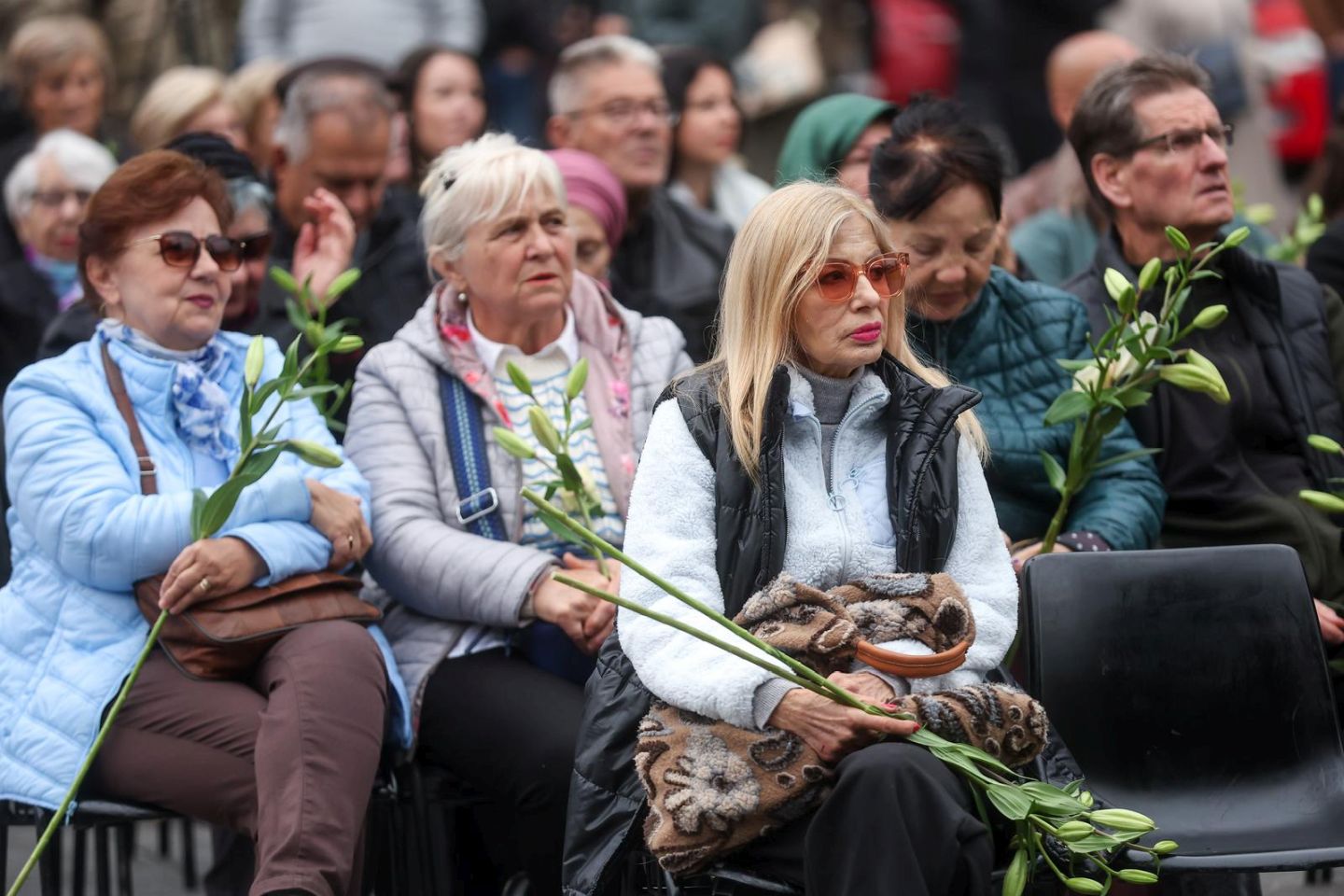 Komemoracija za Halida Bešlića u sarajevskom Narodnom pozorištu