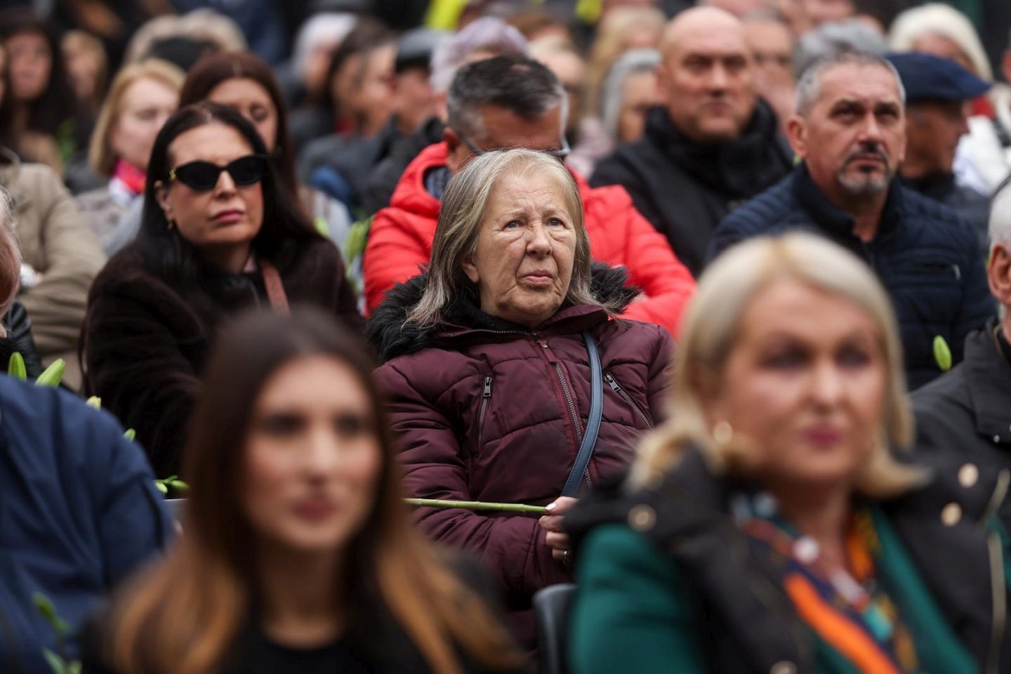Komemoracija za Halida Bešlića u sarajevskom Narodnom pozorištu