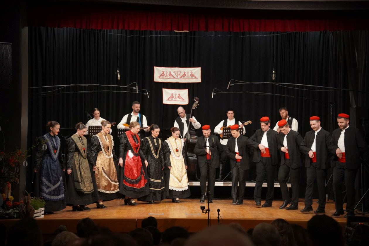 Koncert Bijela nedjelja KUU Zvon Mala Subotica (30) Koncert Bijela nedjelja KUU Zvon Mala Subotica (30)