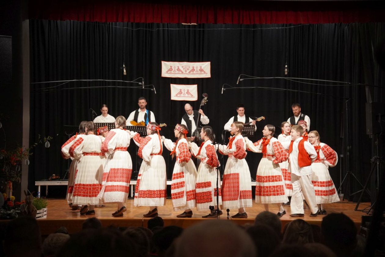 Koncert Bijela nedjelja KUU Zvon Mala Subotica (36) Koncert Bijela nedjelja KUU Zvon Mala Subotica (36)