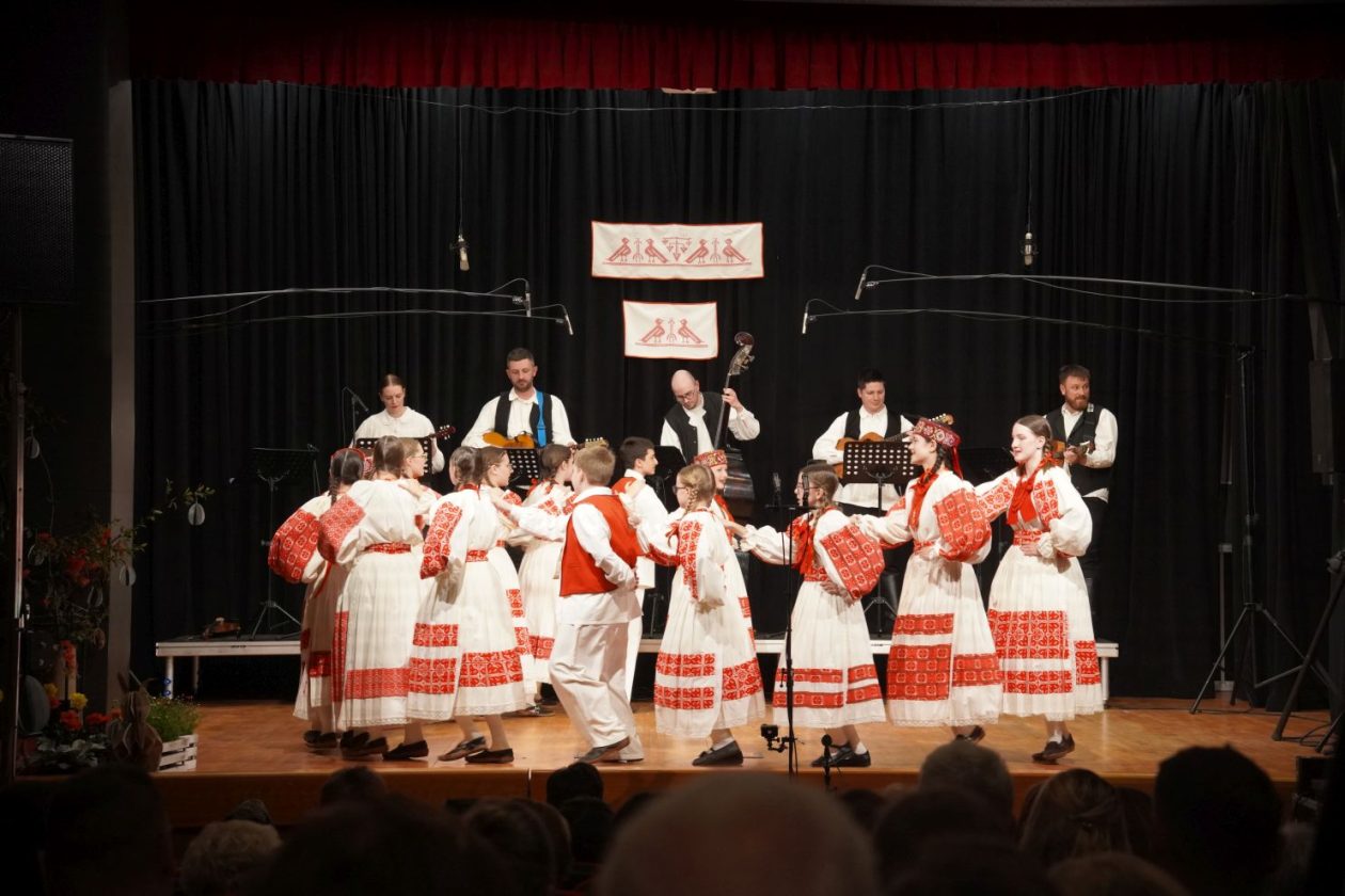 Koncert Bijela nedjelja KUU Zvon Mala Subotica (38) Koncert Bijela nedjelja KUU Zvon Mala Subotica (38)