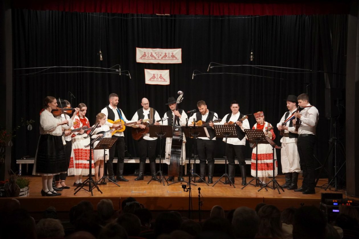 Koncert Bijela nedjelja KUU Zvon Mala Subotica (56) Koncert Bijela nedjelja KUU Zvon Mala Subotica (56)