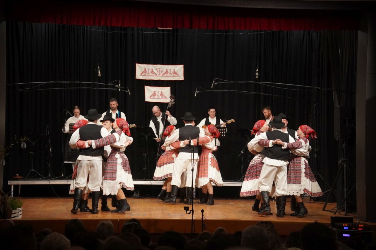 Koncert Bijela nedjelja KUU Zvon Mala Subotica (67) Koncert Bijela nedjelja KUU Zvon Mala Subotica (67)