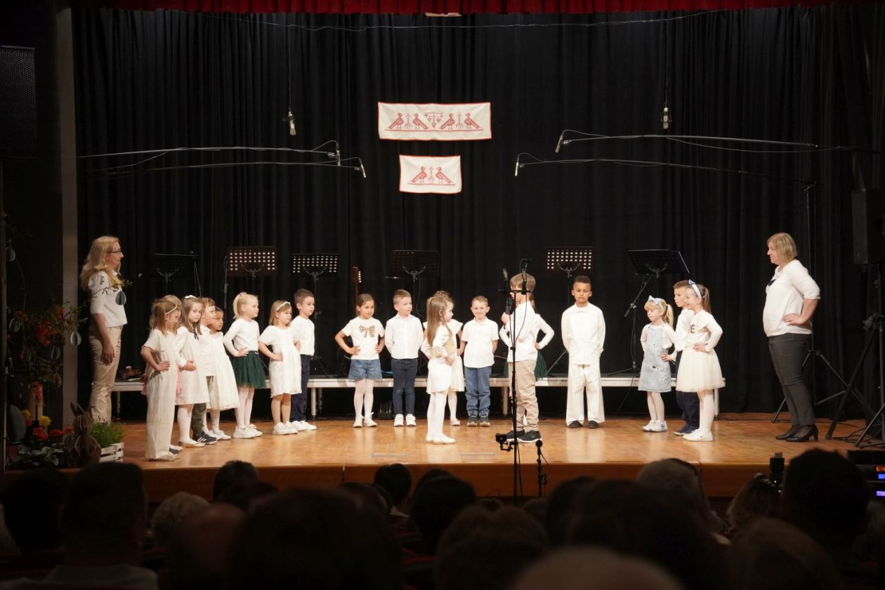 Koncert Bijela nedjelja KUU Zvon Mala Subotica (8) Koncert Bijela nedjelja KUU Zvon Mala Subotica (8)