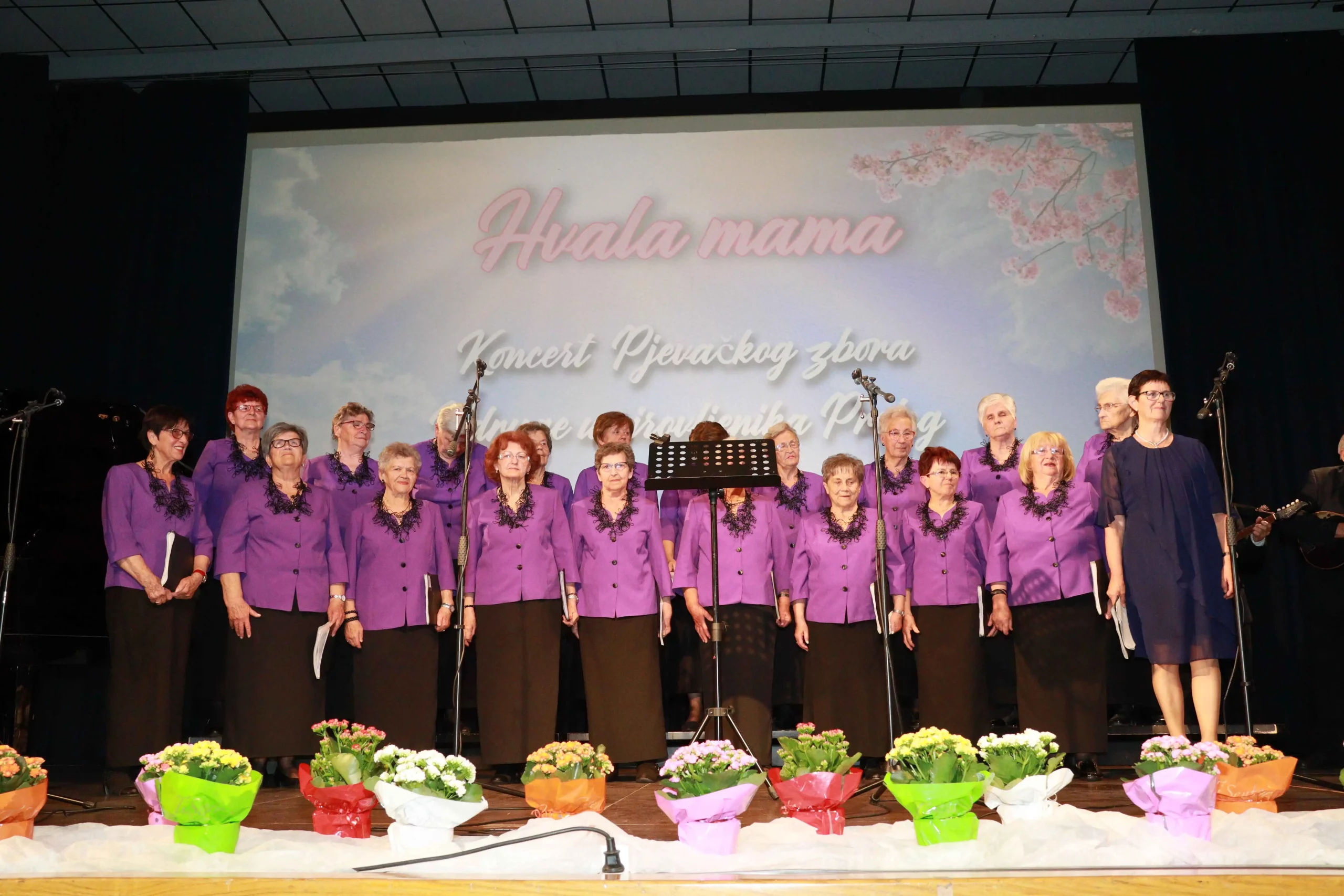 Koncert za majčin dan Prelog 2024 (2) Koncert za majčin dan Prelog 2024 (2)