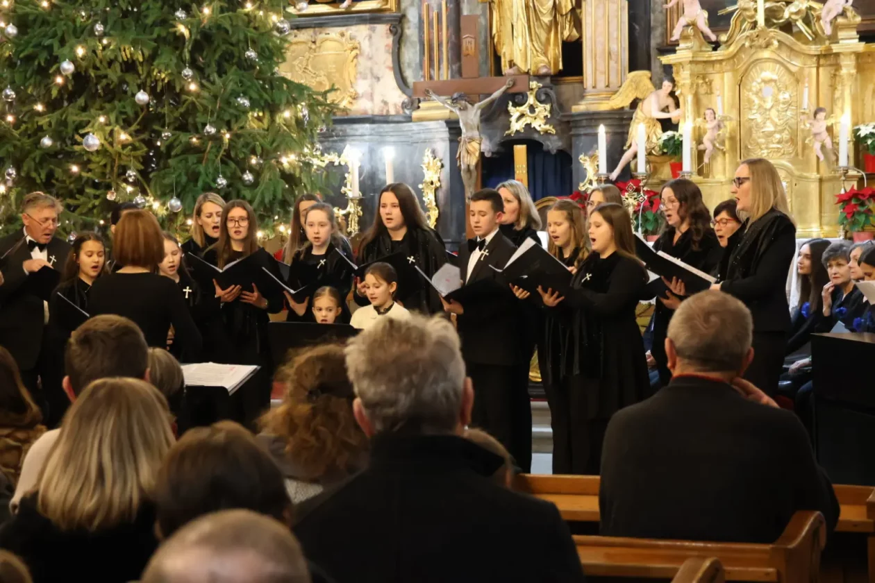 Koncert zborova, Prelog, božić, crkva sv jakoba 2025 (19)