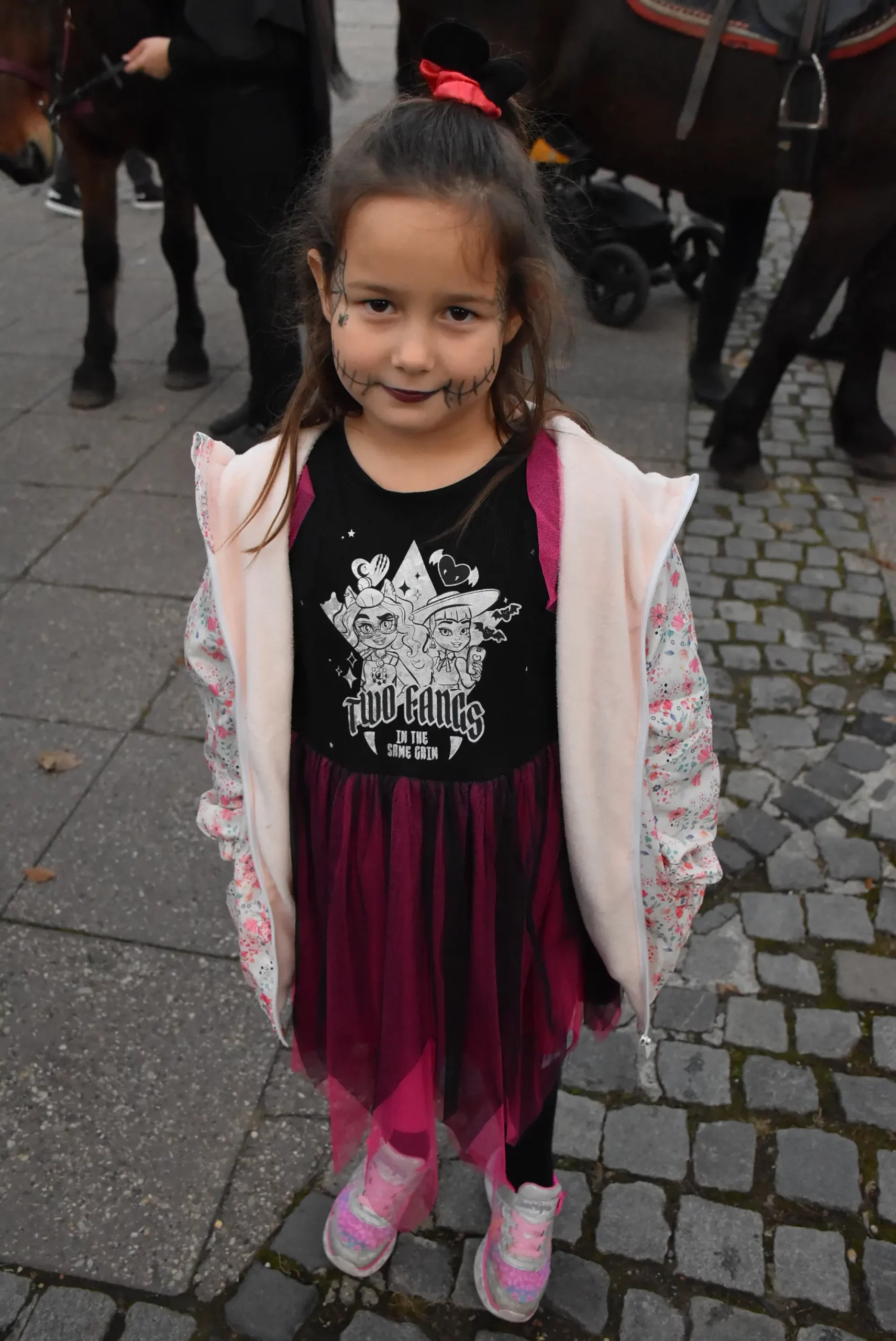 Konjički klub Međimurje razveselio je mališane za Halloween u Čakovcu (41)