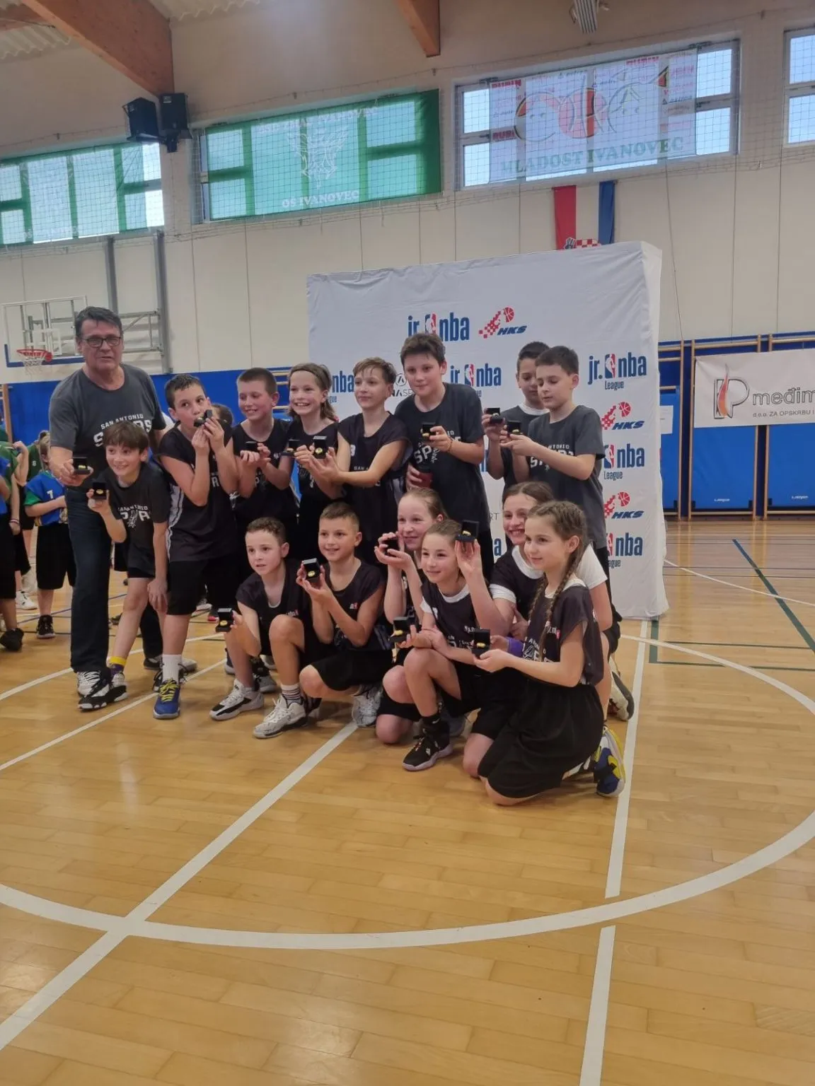 Košarka u Ivanovcu (1) Košarka u Ivanovcu (1)