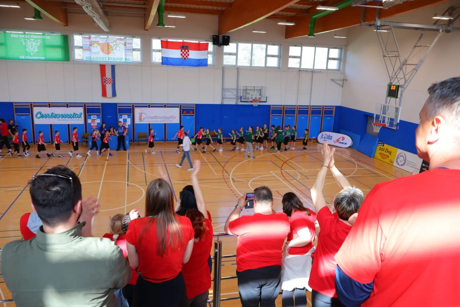 Košarka u Ivanovcu (8) Košarka u Ivanovcu (8)