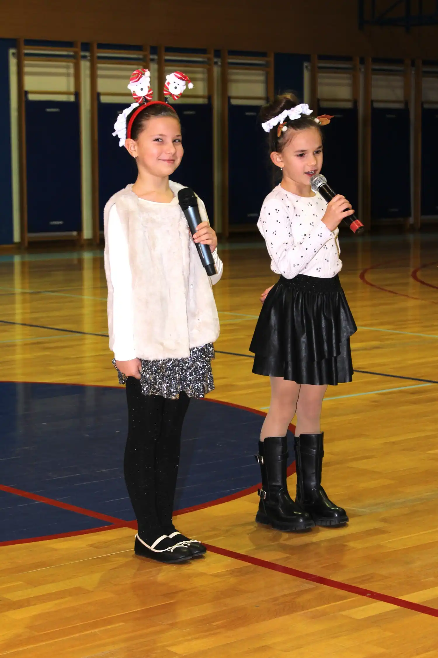 Kotoriba dočekala Svetog Nikolu uz veselu priredbu djece (6) Kotoriba dočekala Svetog Nikolu uz veselu priredbu djece (6)