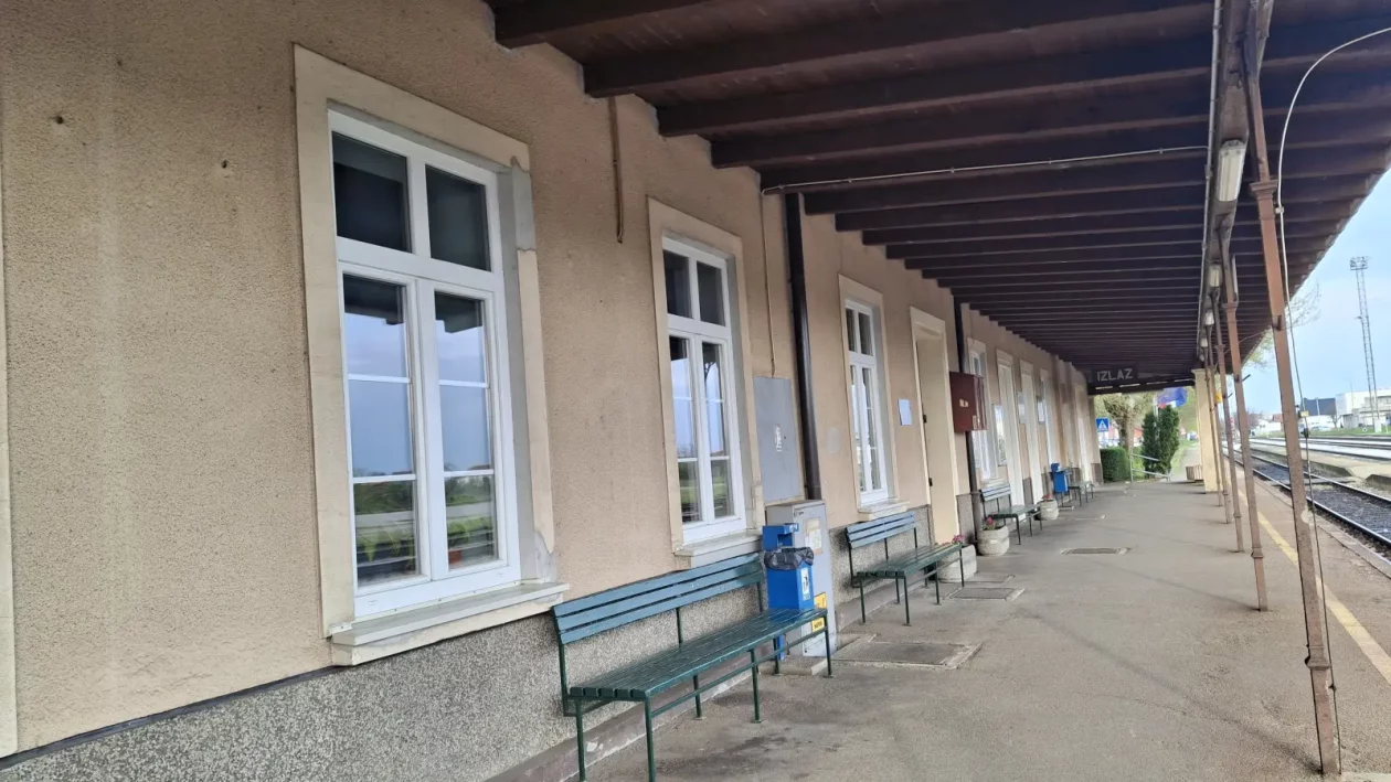 Kotoriba, izložba fotografija, kolodvor (3)