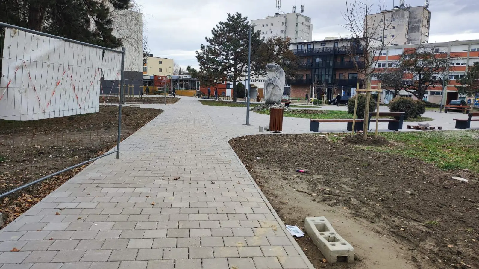 Krajobrazno uređenje parka (2) Krajobrazno uređenje parka (2)