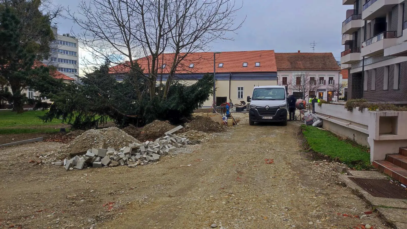 Krajobrazno uređenje parka (7) Krajobrazno uređenje parka (7)