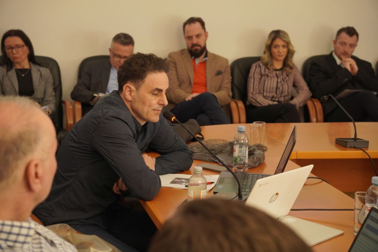 Križaić smeće gradska vijećnica (2)