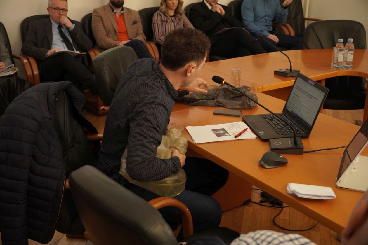 Križaić smeće gradska vijećnica (9)