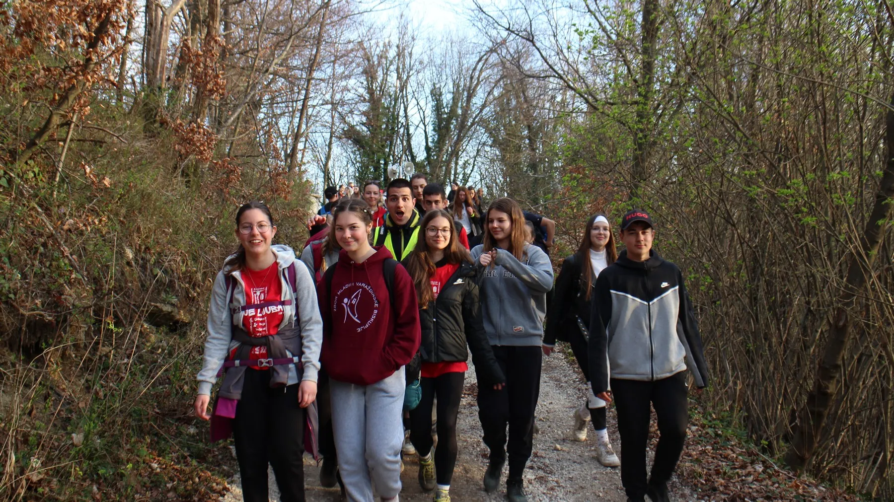 Križni put mladih Varaždinske biskupije (17) Križni put mladih Varaždinske biskupije (17)