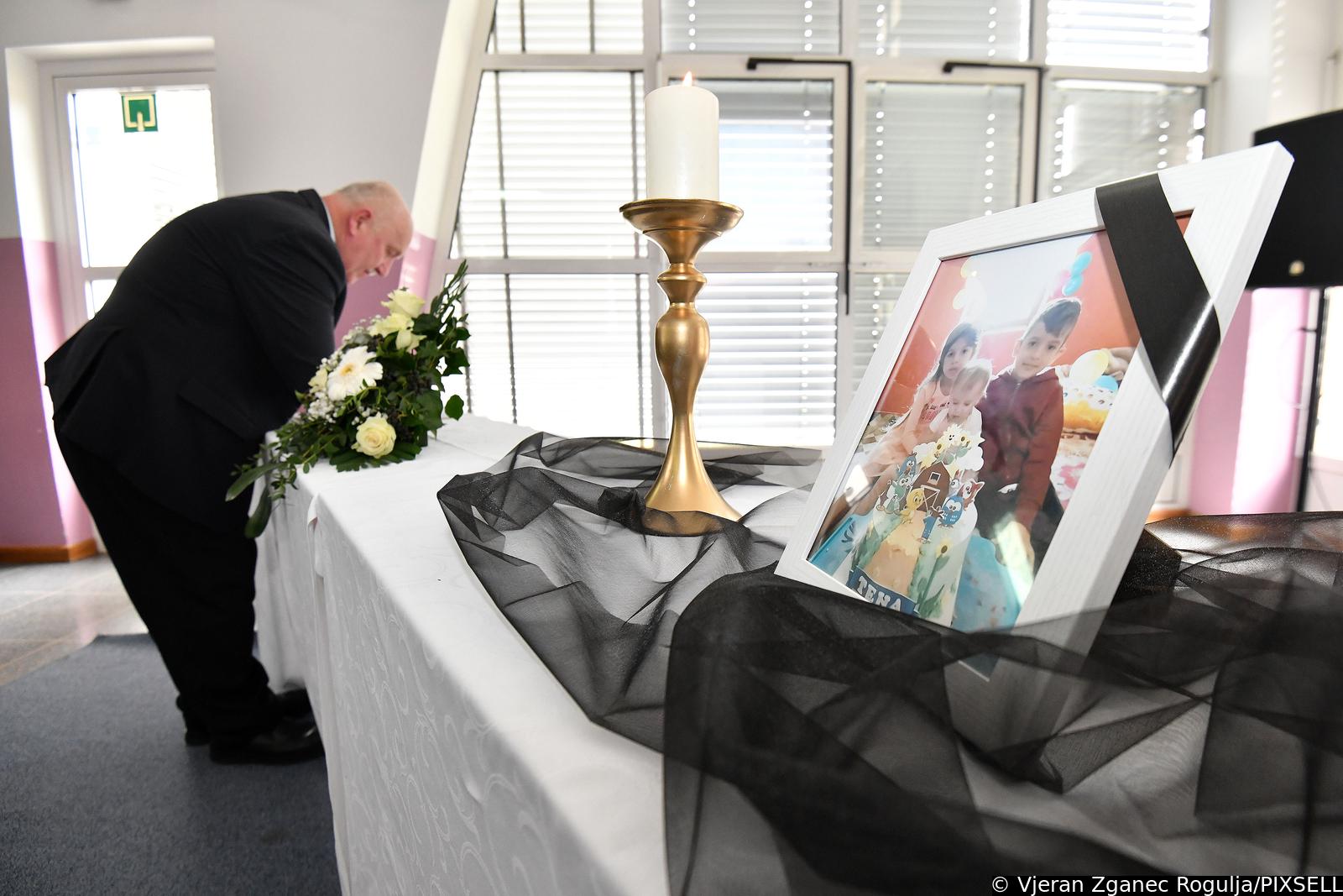 Kuršanec: U OŠ Kuršanec održana komemoracija za djecu stradalu u požaru