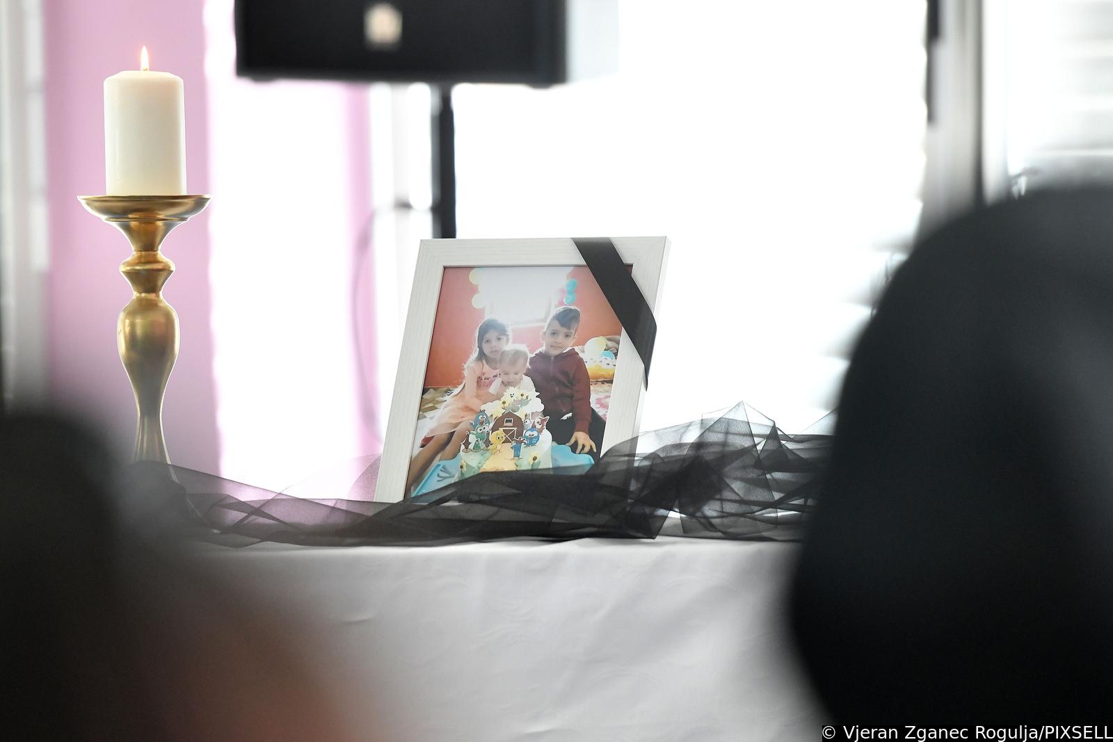 Kuršanec: U OŠ Kuršanec održana komemoracija za djecu stradalu u požaru