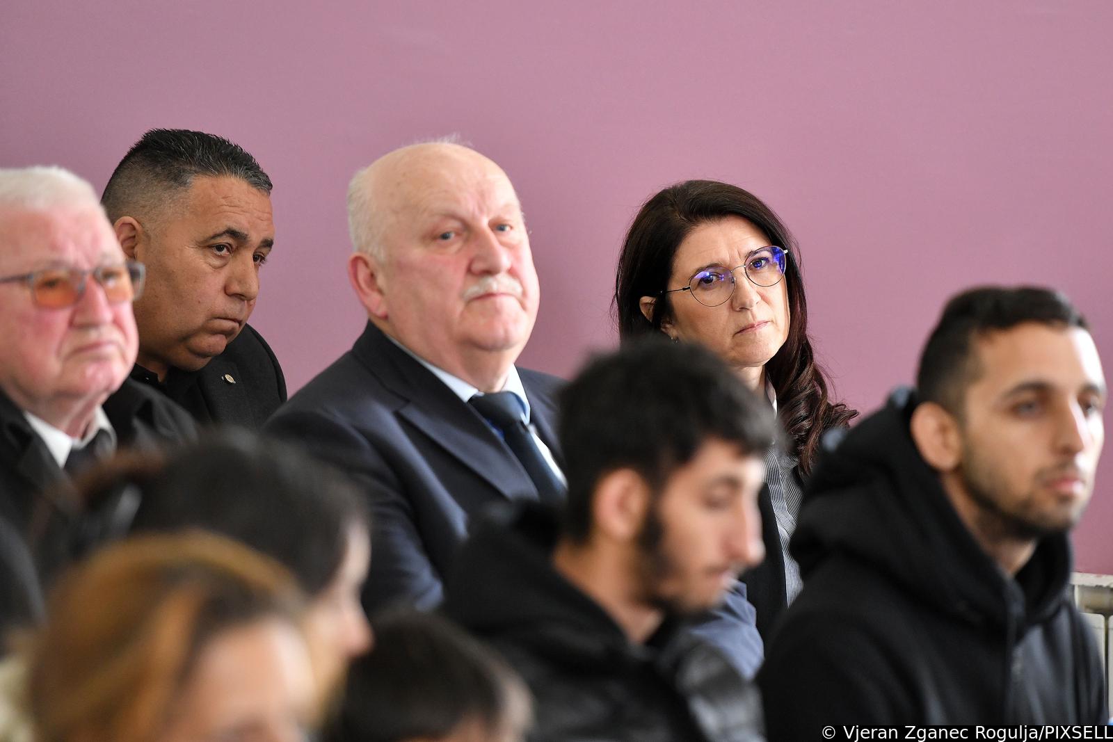 Kuršanec: U OŠ Kuršanec održana komemoracija za djecu stradalu u požaru