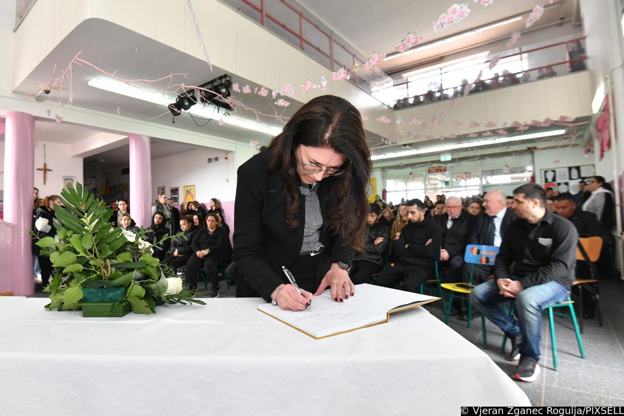 Kuršanec: U OŠ Kuršanec održana komemoracija za djecu stradalu u požaru