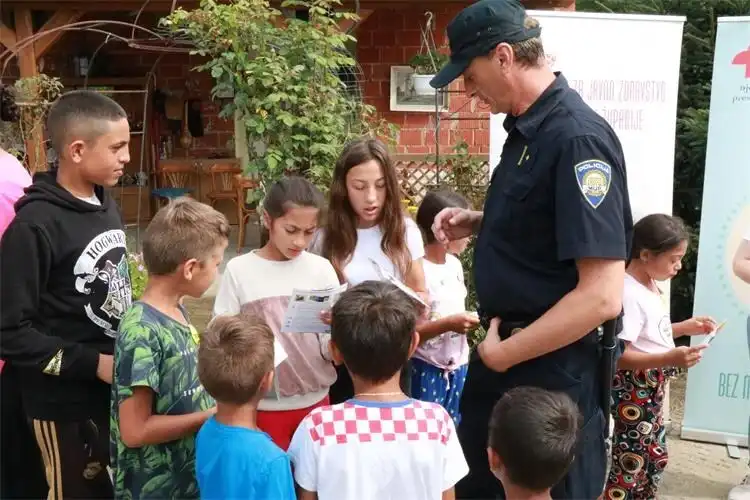 Kvitrovec, policija, droga (6)