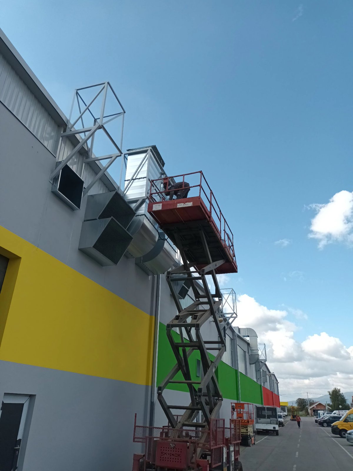 LAKIRNICA ZUBAK LAKIRNICA ZUBAK