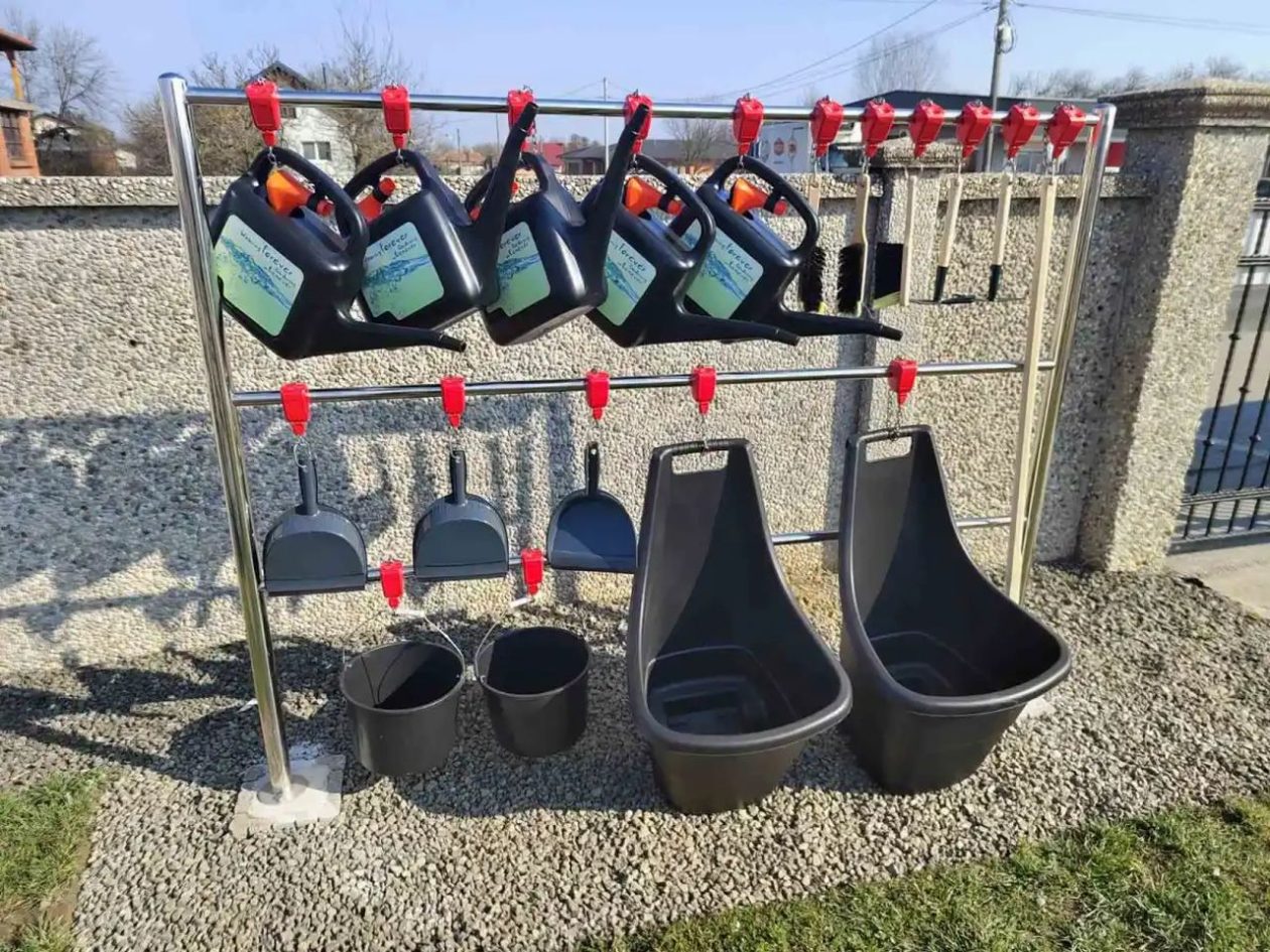 LAKŠE ODRŽAVANJE Na groblju u Svetom Martinu na Muri postavljeni stalci s alatom za održavanje grobova (4)