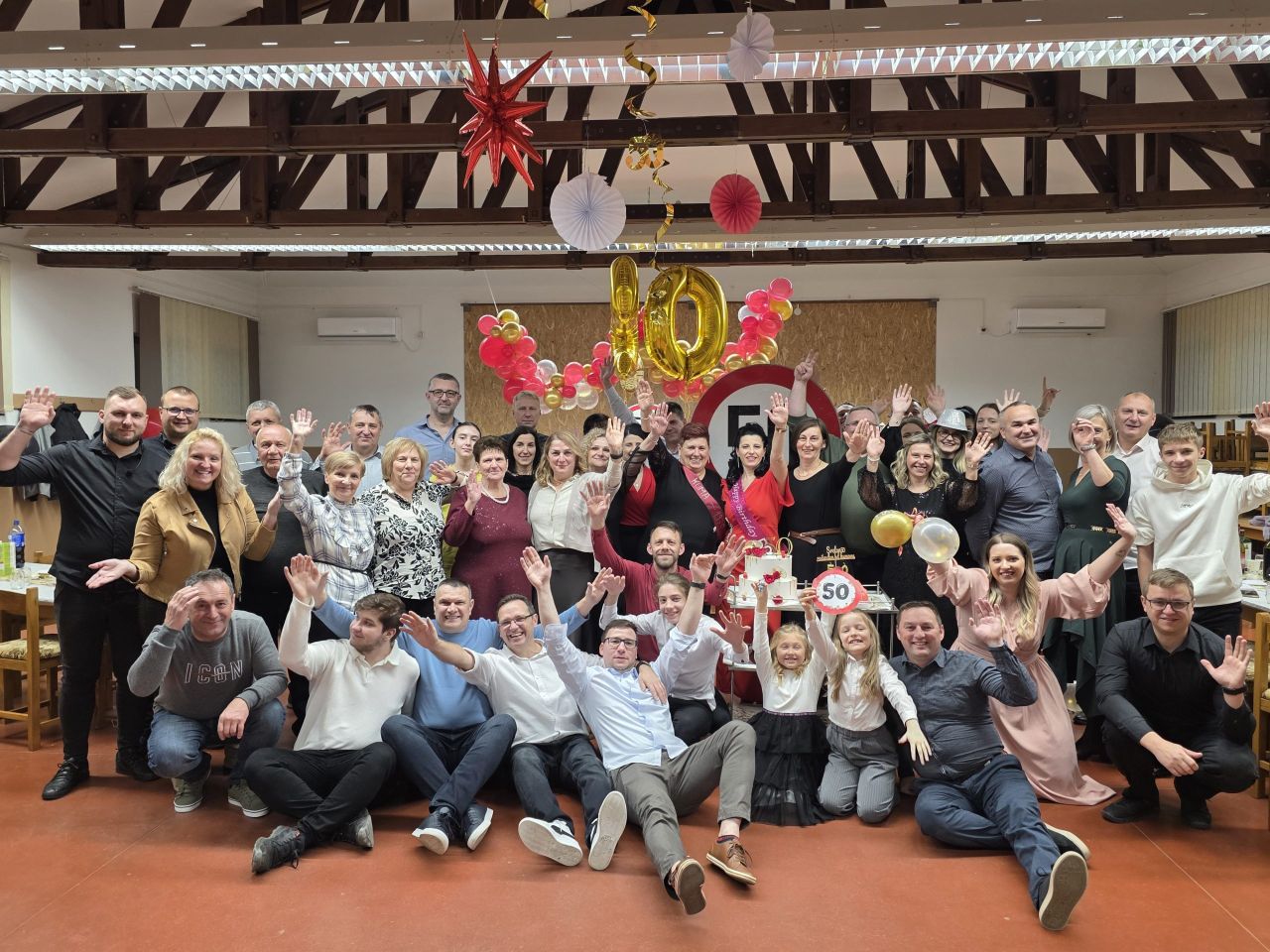 LAURA JURŠIĆ Nezaboravna 50. proslava u Zasadbregu okupila obitelj i prijatelje (7)