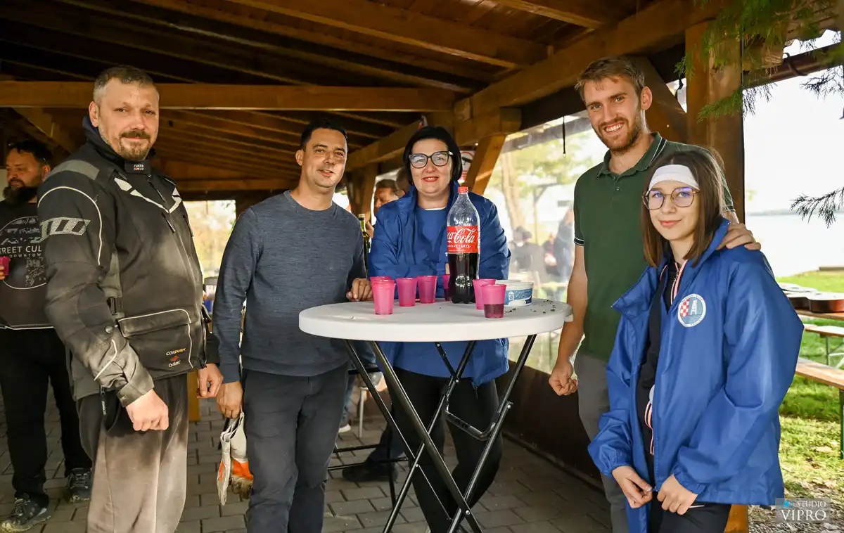 Labud Kestnijada (7) Labud Kestnijada (7)