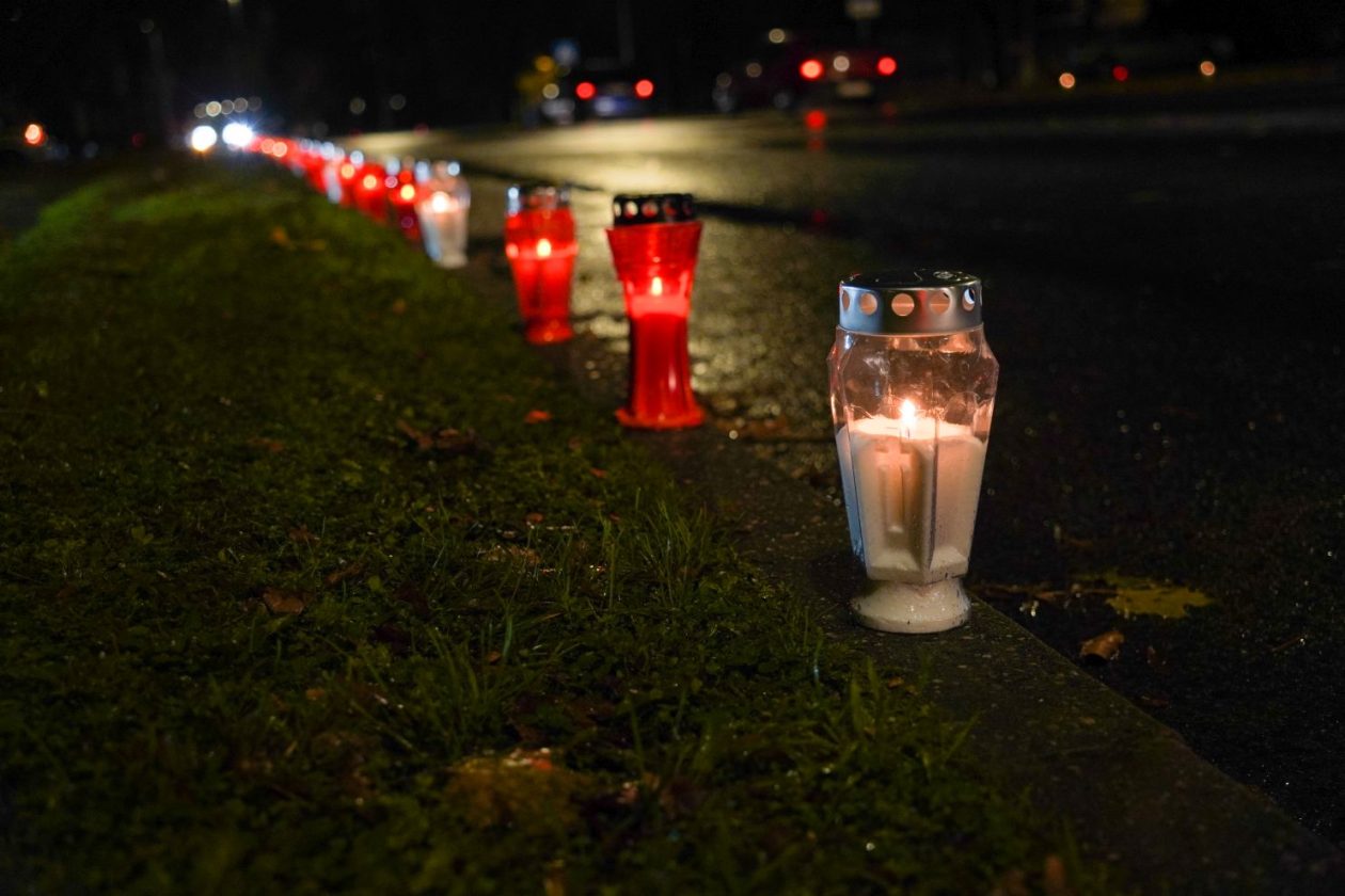 Lampioni Vukovar Dan sjećanja Kolona sjećanja vijenac polaganje vijenaca (10)