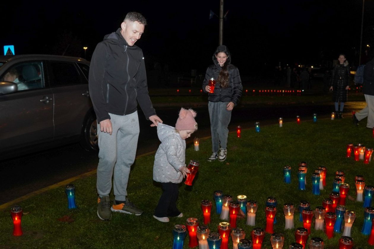 Lampioni Vukovar Dan sjećanja Kolona sjećanja vijenac polaganje vijenaca (15)