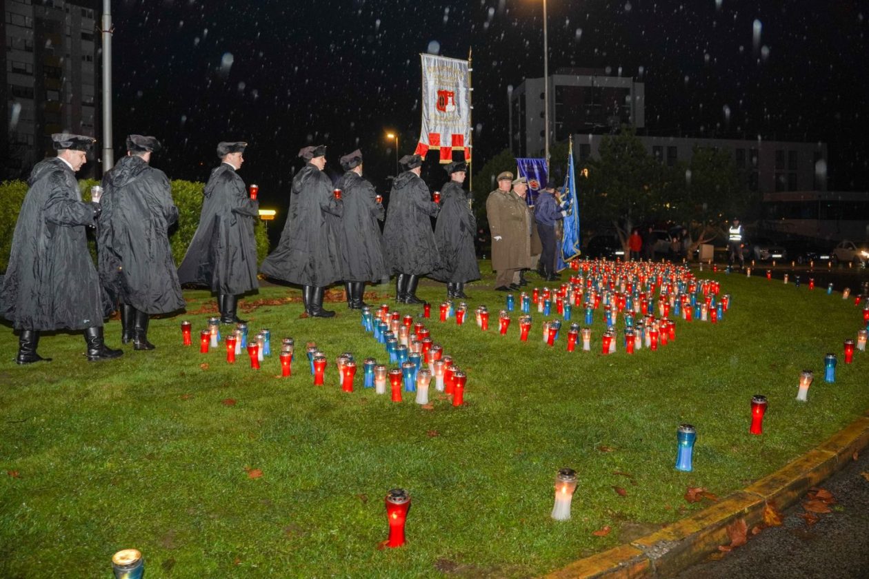 Lampioni Vukovar Dan sjećanja Kolona sjećanja vijenac polaganje vijenaca (38)