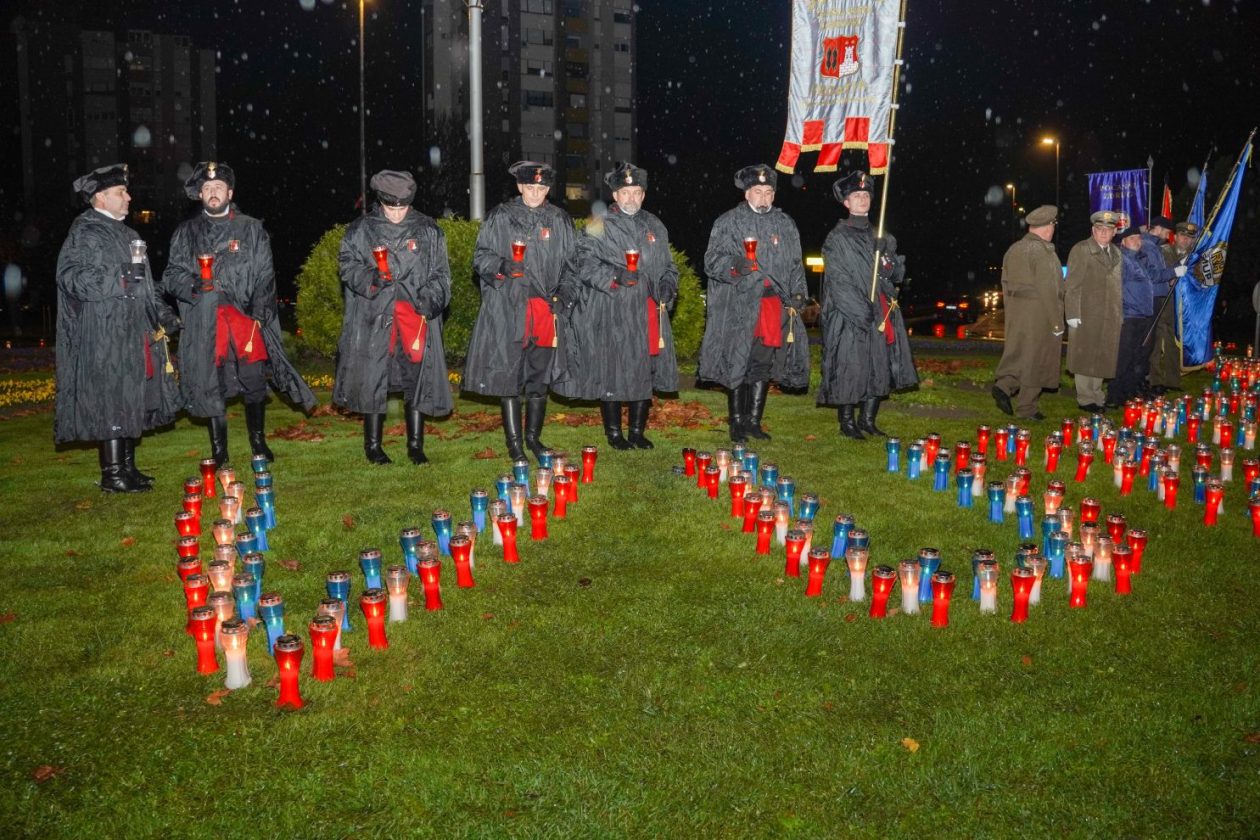 Lampioni Vukovar Dan sjećanja Kolona sjećanja vijenac polaganje vijenaca (40)