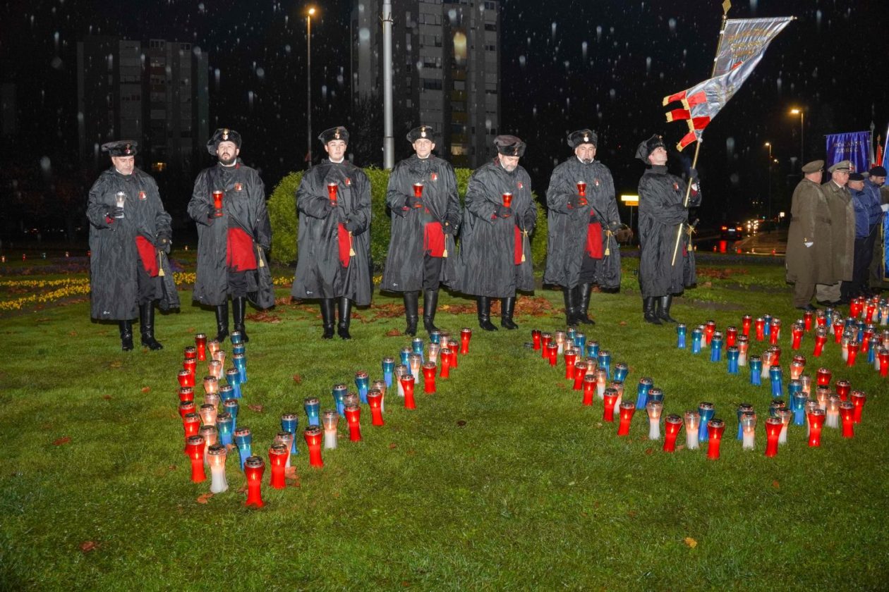 Lampioni Vukovar Dan sjećanja Kolona sjećanja vijenac polaganje vijenaca (41)