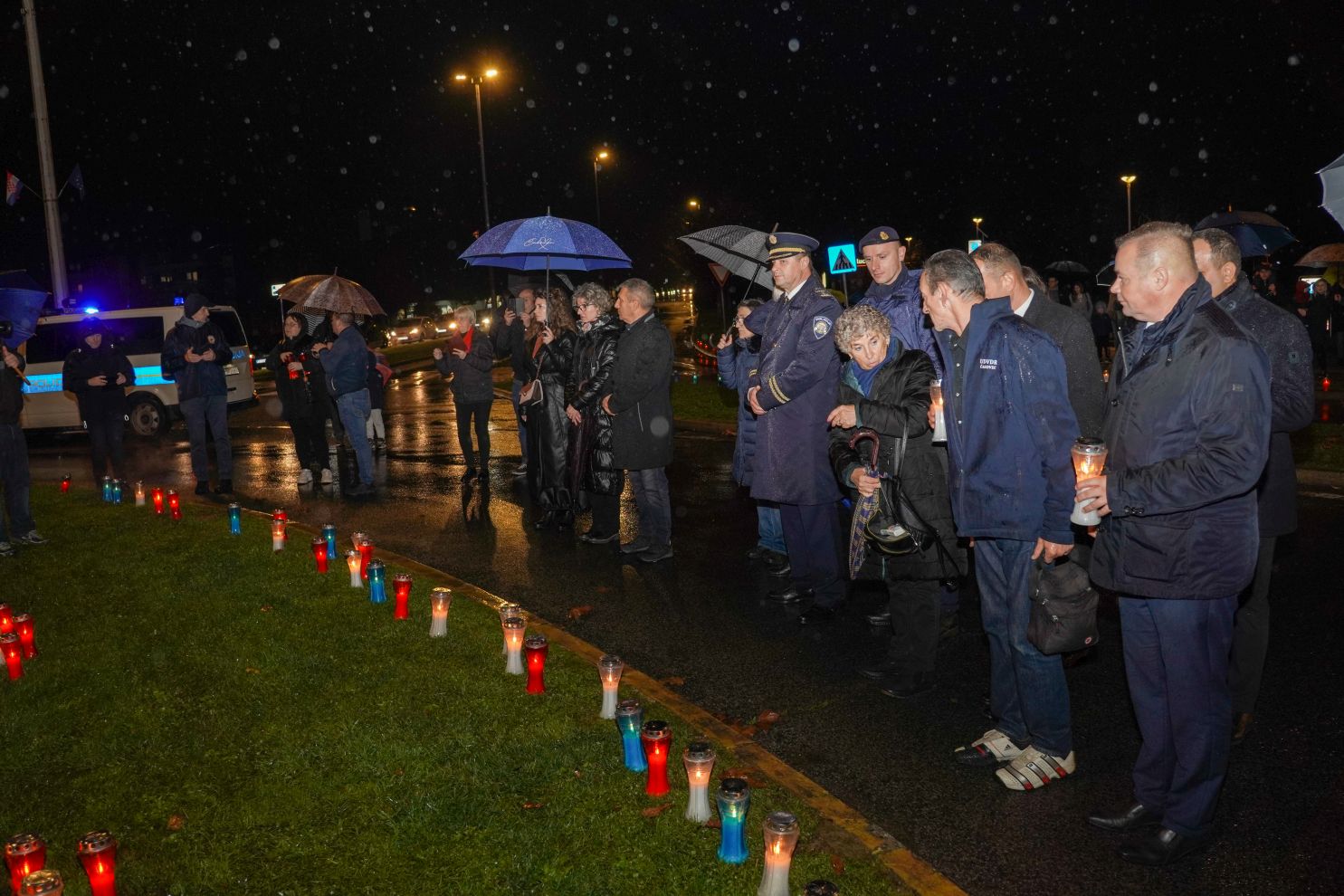 Lampioni Vukovar Dan sjećanja Kolona sjećanja vijenac polaganje vijenaca (43)