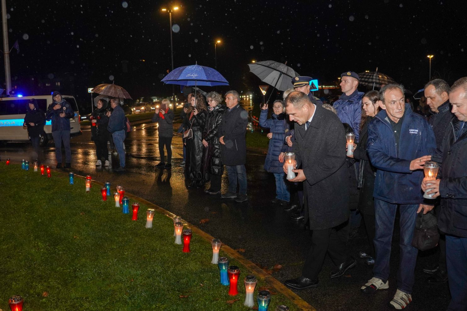 Lampioni Vukovar Dan sjećanja Kolona sjećanja vijenac polaganje vijenaca (44)