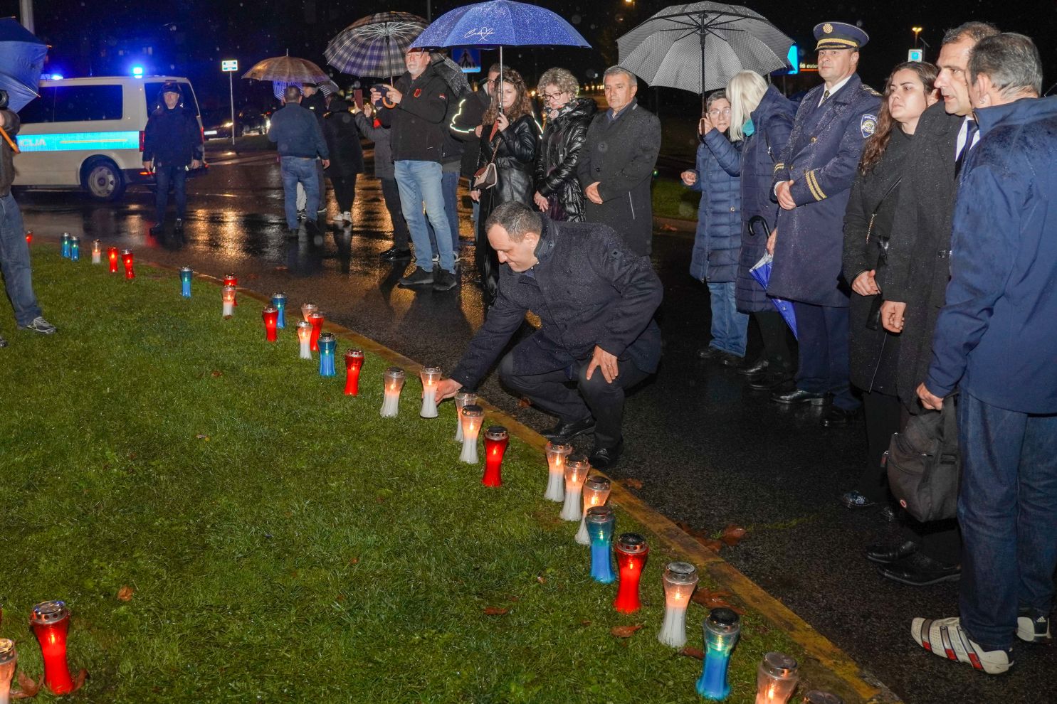Lampioni Vukovar Dan sjećanja Kolona sjećanja vijenac polaganje vijenaca (48)