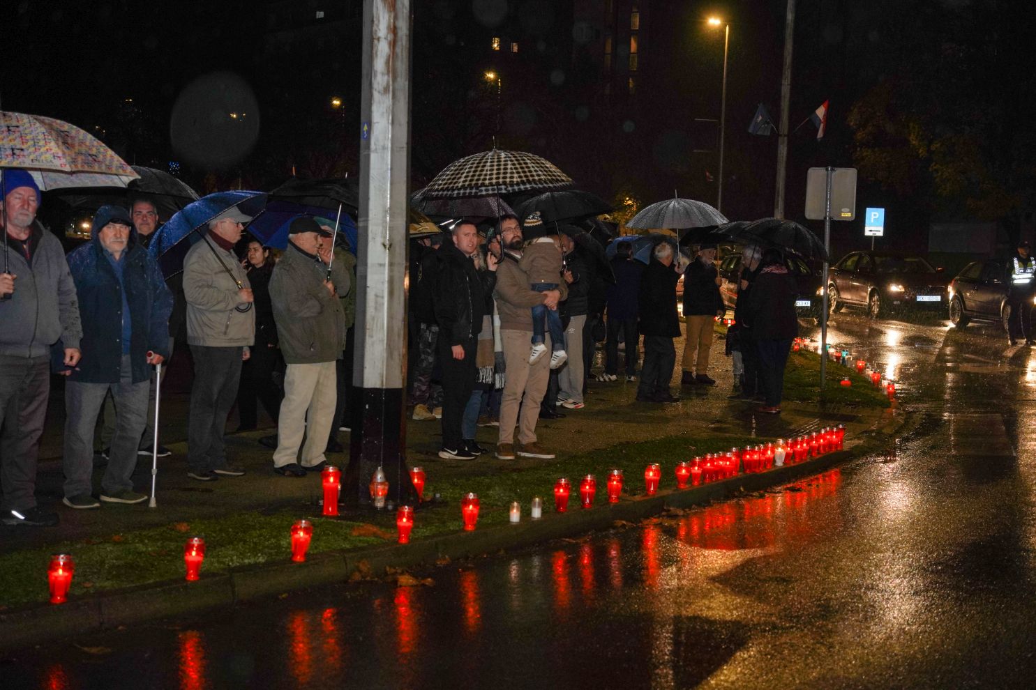 Lampioni Vukovar Dan sjećanja Kolona sjećanja vijenac polaganje vijenaca (55)
