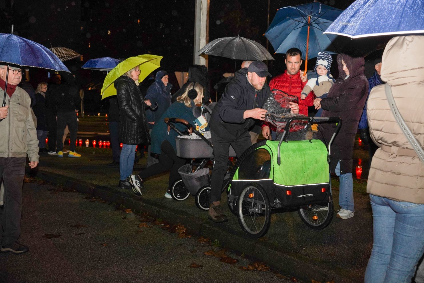 Lampioni Vukovar Dan sjećanja Kolona sjećanja vijenac polaganje vijenaca (56)